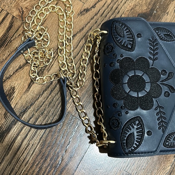 Cynthia Rowley embroidered crossbody bag blue and black - Picture 3 of 10